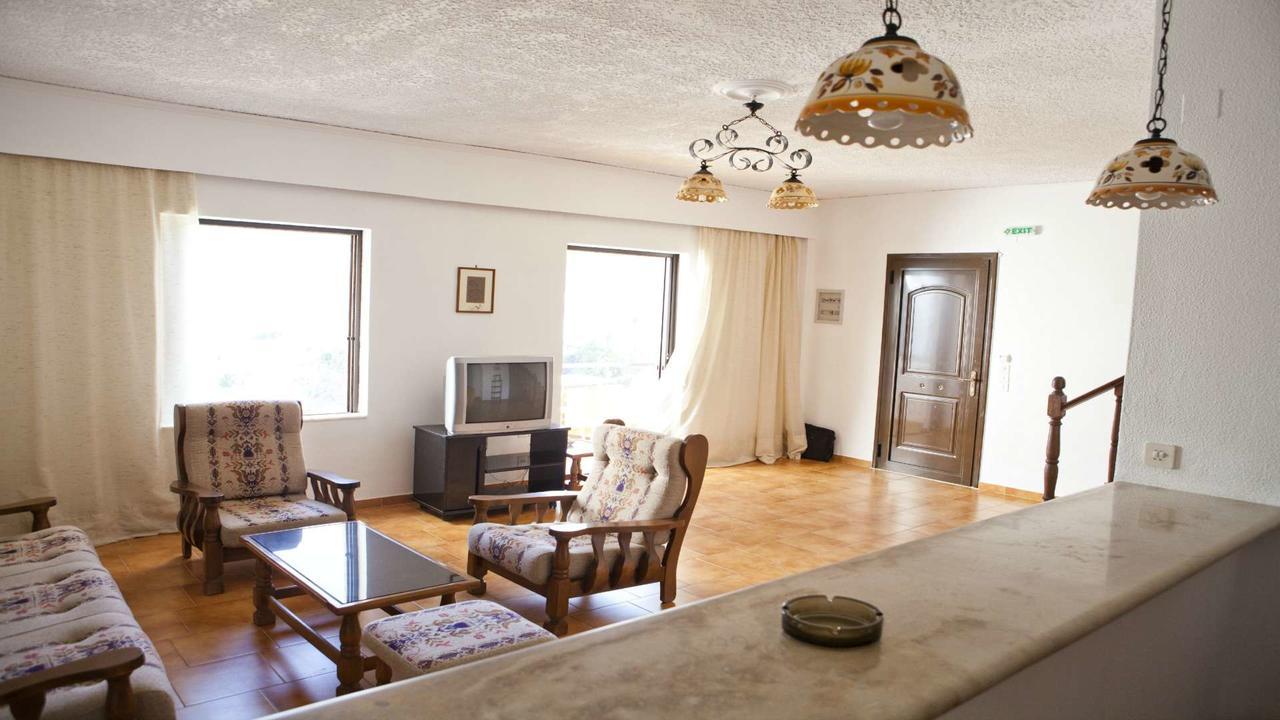 Marou Hotel Agia Pelagia  Экстерьер фото